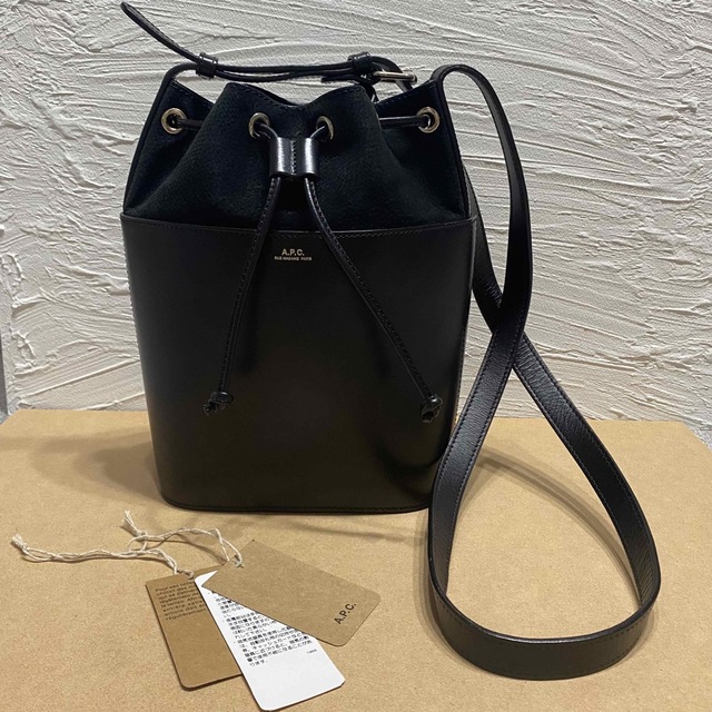 A.P.C.  ショルダーバッグ　　Sac Clara 18P