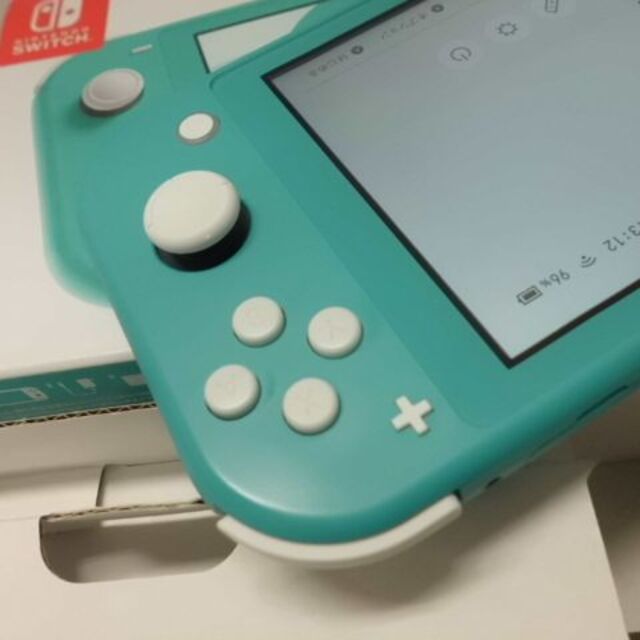 Nintendo Switch(ニンテンドースイッチ)のNintendo Switch Lite Turquoise任天堂スイッチライト エンタメ/ホビーのゲームソフト/ゲーム機本体(携帯用ゲーム機本体)の商品写真