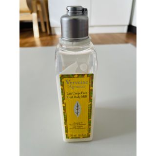 ロクシタン(L'OCCITANE)のロクシタン ヴァーベナ CVボディミルクBTB（ボディ用乳液）250ml(ボディローション/ミルク)