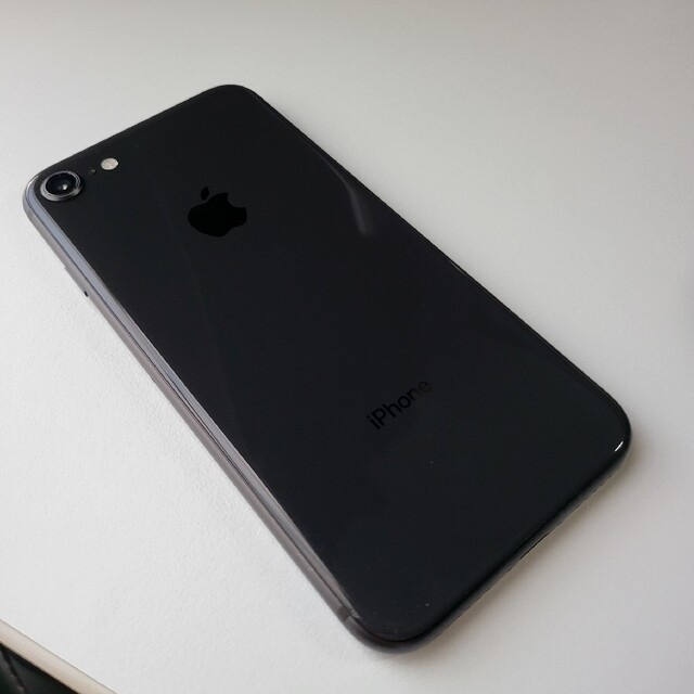 スマートフォン/携帯電話【美品】SIMロック解除済み iPhone8 64GB
