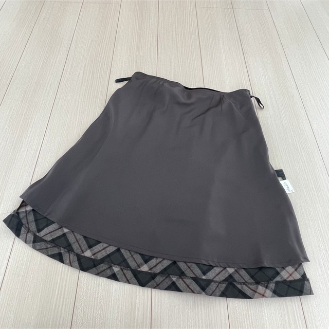 UNTITLED(アンタイトル)の【UNTITLED】ウールスカート　冬服お早めに！ レディースのスカート(ひざ丈スカート)の商品写真