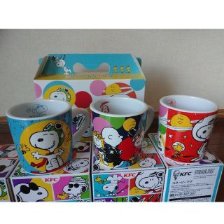 スヌーピー(SNOOPY)のＫＦＣマグカップ３個（コンプリートパック紫以外）(グラス/カップ)