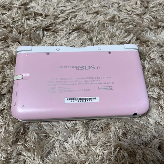 ニンテンドー3DS(ニンテンドー3DS)のニンテンドー3DS LL ピンク×ホワイト エンタメ/ホビーのゲームソフト/ゲーム機本体(携帯用ゲーム機本体)の商品写真