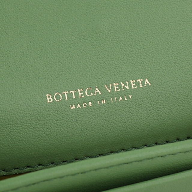 Bottega Veneta(ボッテガヴェネタ)の新品 ボッテガヴェネタ BOTTEGA VENETA カードケース ミント/イエローグリーン レディースのファッション小物(名刺入れ/定期入れ)の商品写真