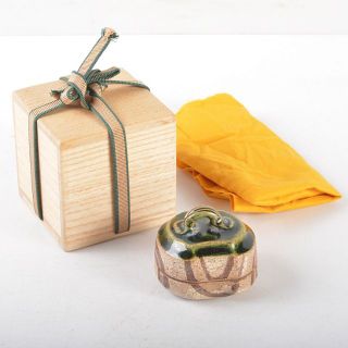 茶道具 織部焼 はじき織部 香合 裏千家十五代鵬雲斎極め箱 D 茶道具 織部焼 はじき織部 香合 裏千家十五代鵬雲斎極め箱 D
