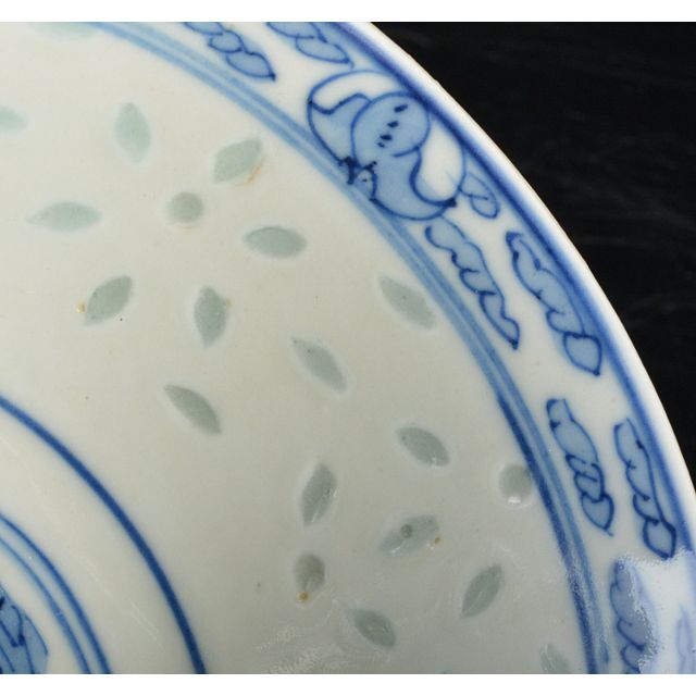 中国 大清康煕年製 青花蓮花文 透蛍手蓋茶碗 M R5197の通販 by 中国 大清康煕年製 青花蓮花文 透蛍手蓋茶碗 M R5197の通販 by