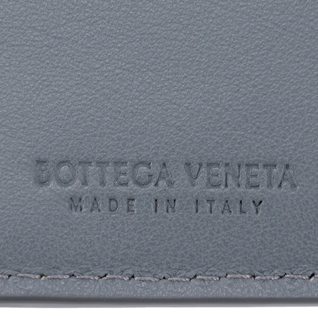 Bottega Veneta(ボッテガヴェネタ)の新品 ボッテガヴェネタ BOTTEGA VENETA 2つ折り財布 バイフォールドウォレット グレー メンズのファッション小物(折り財布)の商品写真