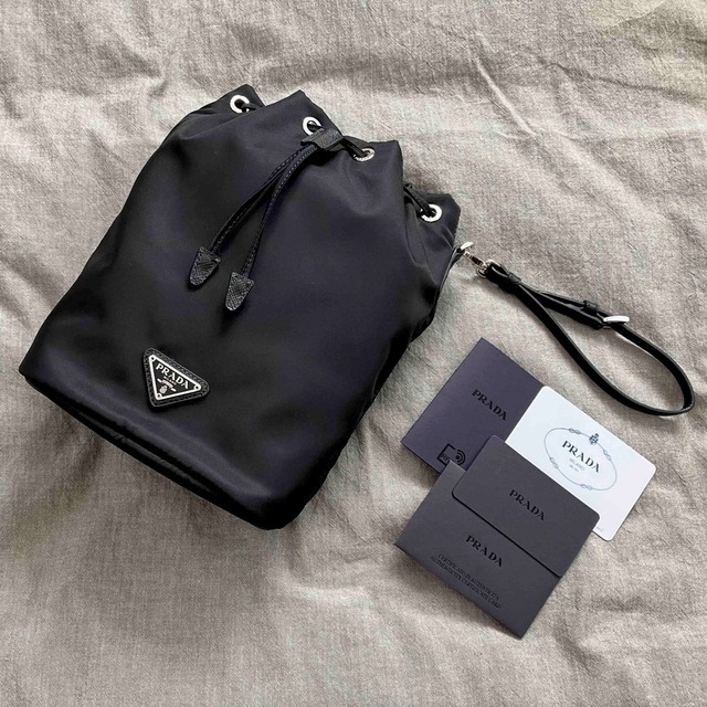 新品 PRADA プラダ 1NE369 ドローストリング 巾着 バッグ ポーチ - www ...