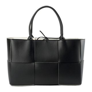 ボッテガヴェネタ(Bottega Veneta)の新品 ボッテガヴェネタ BOTTEGA VENETA トートバッグ THE ARCO アルコ ネロ(トートバッグ)