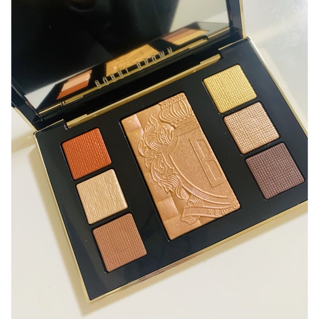 BOBBI BROWN(ボビイブラウン)のBOBBI BROWN  インカンデスント　グロウ コスメ/美容のベースメイク/化粧品(アイシャドウ)の商品写真