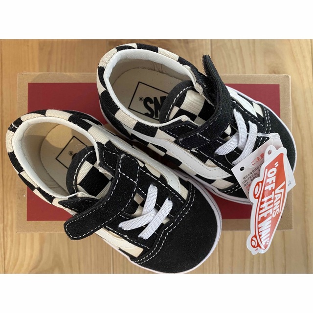 VANS(ヴァンズ)の新品　未使用　vans  v36baby  13.5cm キッズ/ベビー/マタニティのベビー靴/シューズ(~14cm)(スニーカー)の商品写真