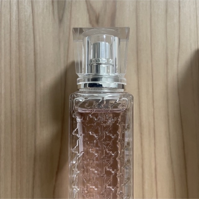 Dior(ディオール)の【送料込み】Dior ディオール ヘアミスト 30ml  コスメ/美容のヘアケア/スタイリング(ヘアウォーター/ヘアミスト)の商品写真