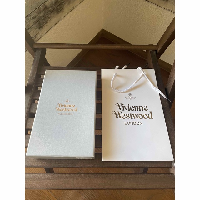 Vivienne Westwood(ヴィヴィアンウエストウッド)の【mika様専用】Vivienne Westwood　長財布 青 BLUE レディースのファッション小物(財布)の商品写真