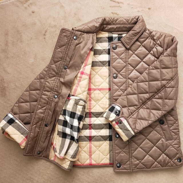 BURBERRY(バーバリー)のBURBERRY CHILDREN キルティング ジャケット115cmブラウン キッズ/ベビー/マタニティのキッズ服男の子用(90cm~)(ジャケット/上着)の商品写真