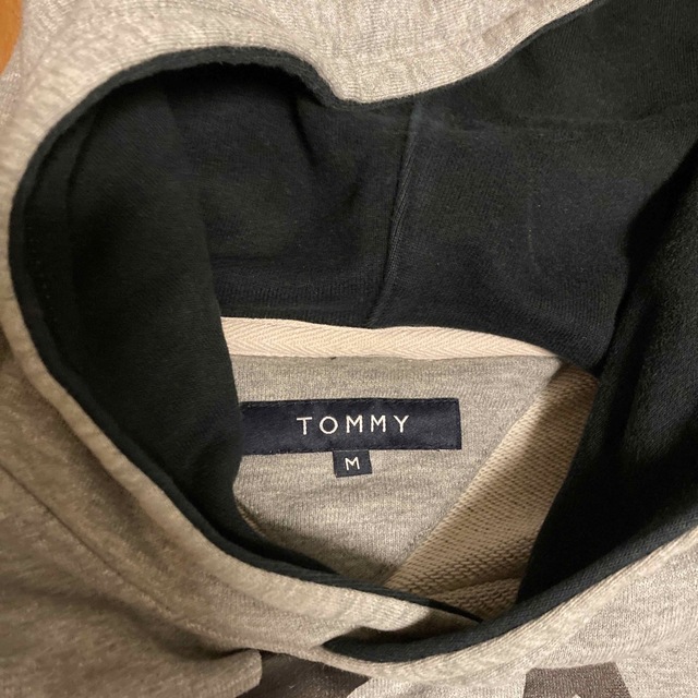 TOMMY(トミー)のレディース トミー パーカー Mサイズ フード付き TOMMY レディースのトップス(パーカー)の商品写真