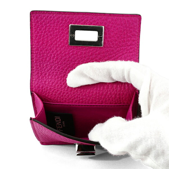 FENDI(フェンディ)の新品 フェンディ FENDI 3つ折り財布 ピーカブー セレリア ピンク レディースのファッション小物(財布)の商品写真