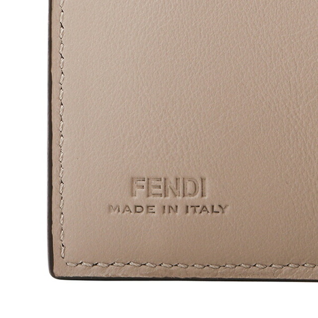 FENDI(フェンディ)の新品 フェンディ FENDI 3つ折り財布 ピーカブー セレリア グレージュ系 レディースのファッション小物(財布)の商品写真