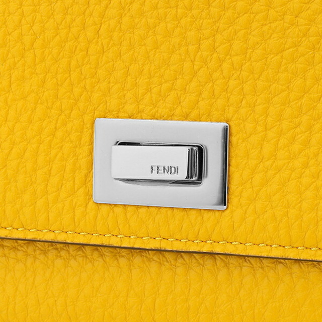 ✨極美品✨FENDI ピーカブー セレリア 二つ折り レザー 黄色 ターンロック