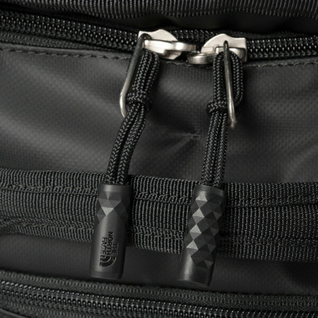 THE NORTH FACE(ザノースフェイス)の新品 ザノースフェイス THE NORTH FACE ボストンバッグ DUFFEL XS ブラック メンズのバッグ(ボストンバッグ)の商品写真