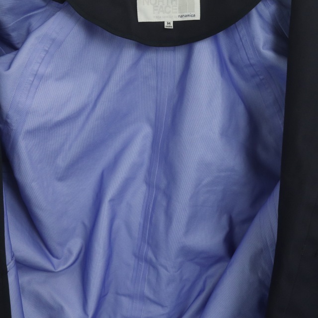 THE NORTH FACE(ザノースフェイス)のザノースフェイス × ナナミカ SUBF160 GORE-TEX コート M 紺 メンズのジャケット/アウター(ステンカラーコート)の商品写真