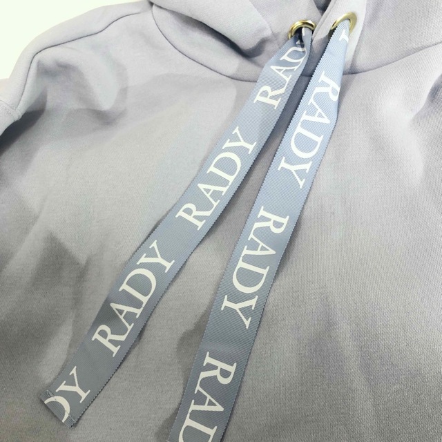 Rady(レディー)のRady ロゴ リボン フーディ Mサイズ パーカー パステルブルー レディ レディースのトップス(パーカー)の商品写真