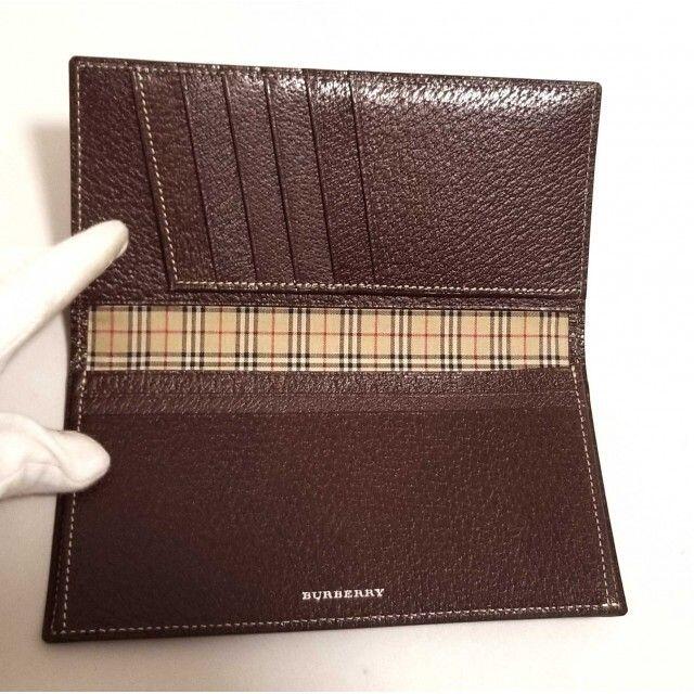 未使用 バーバリー 財布 二つ折り 長札入れ 型押し レザー ブラウン 茶色
