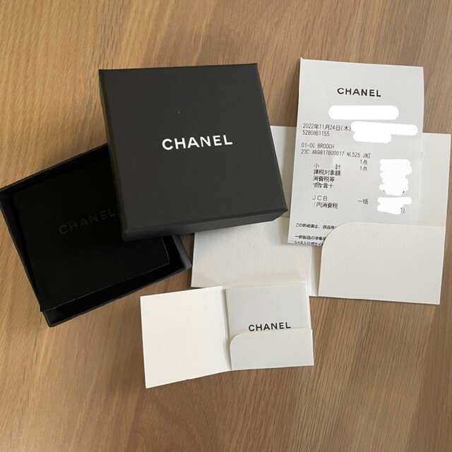 CHANEL - 23C新作☆CHANEL☆CCロゴ ブローチ 星×レザーの通販 by