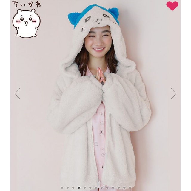 新品　ちいかわ　はちわれ　リバーシブルボアフーディー　PJ ピーチジョン