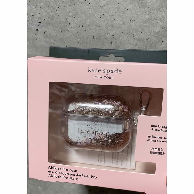 kate spade new york(ケイトスペードニューヨーク)のkate spade new york AirPods pro ケース スマホ/家電/カメラのスマホアクセサリー(モバイルケース/カバー)の商品写真