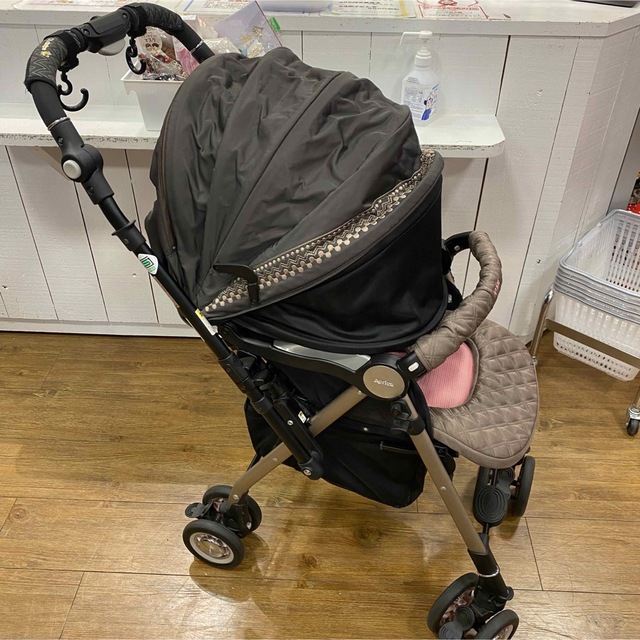 Aprica(アップリカ)のアップリカ 最高級　ソラリアプレミアム　オート4キャス キッズ/ベビー/マタニティの外出/移動用品(ベビーカー/バギー)の商品写真