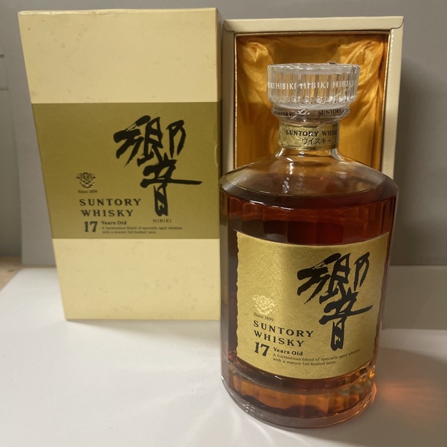 ウイスキー　サントリー　HIBIKI　旧ラベル響12年 700ml　未開栓