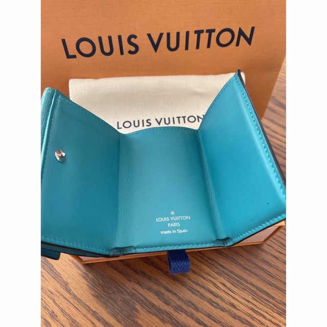 LOUIS VUITTON(ルイヴィトン)のえいち様専用　LOUIS VUITTON ディスカバリーコンパクト　タイガラマ　 レディースのファッション小物(財布)の商品写真