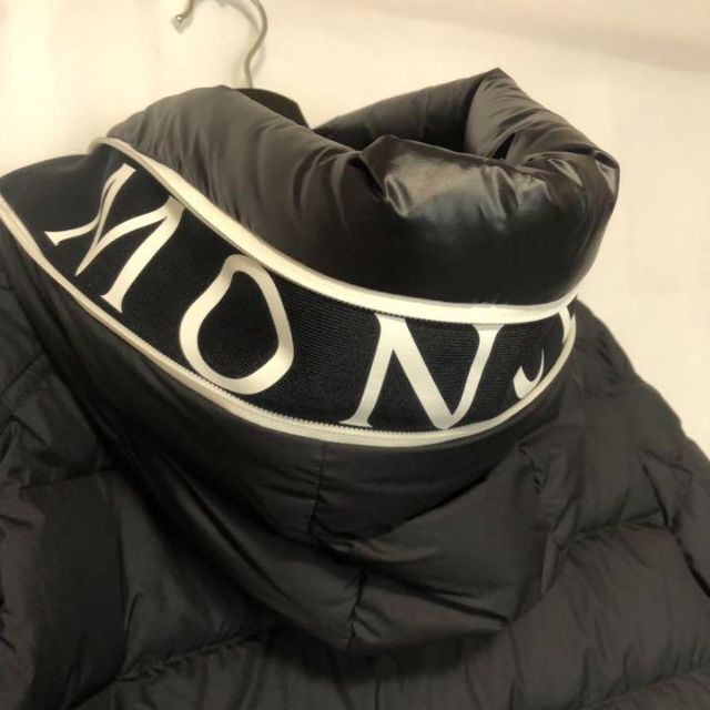正規品得価 2サイズ MONCLER モンクレール Cardereショートダウン
