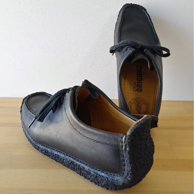 Clarks(クラークス)のclarks / natalie / black lea / 22.5cm レディースの靴/シューズ(ブーツ)の商品写真