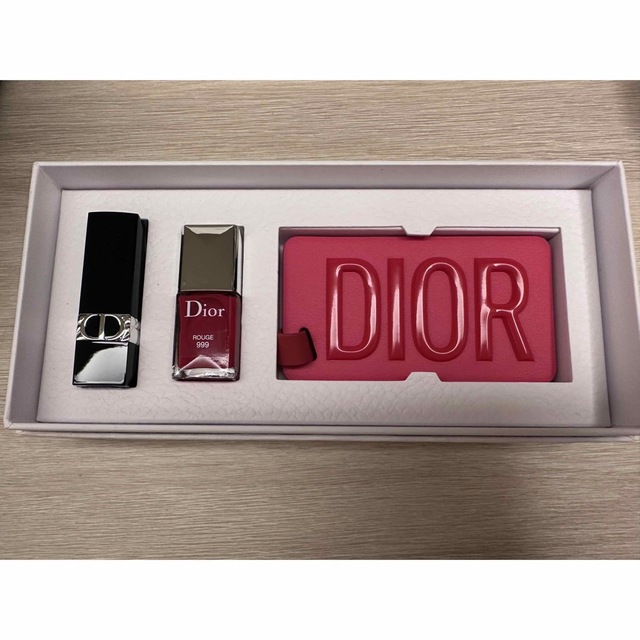 Dior(ディオール)のDior バースデー ギフト エンタメ/ホビーのコレクション(ノベルティグッズ)の商品写真