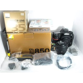 ニコン(Nikon)の【美品】ニコンD850／AF-S DX NIKKOR 35mm ｆ/1.8G(デジタル一眼)