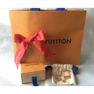 ルイヴィトン(LOUIS VUITTON)の【専用】ルイヴィトン エセンシャルV ゴールド ネックレス M61083(ネックレス)