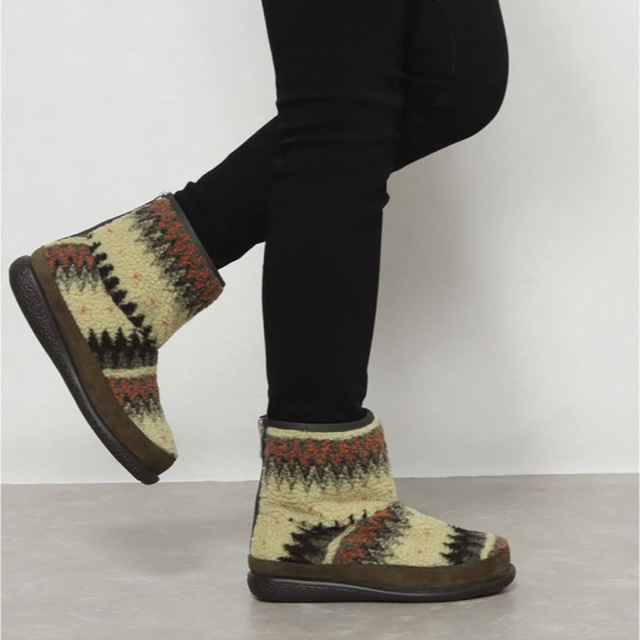 Rin Clover(リンクローバー)の新品✨未使用✨定価7,580円  暖かい❤️ブーツ　ブラウン　Sサイズ　大特価 レディースの靴/シューズ(ブーツ)の商品写真