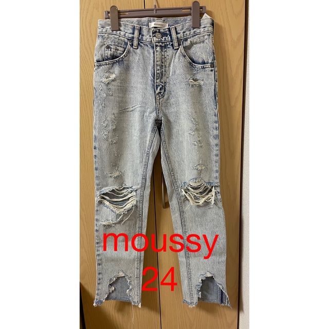 ダメージデニム ジーンズ　moussy