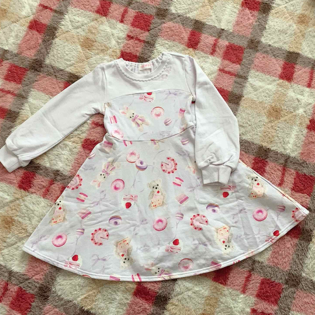 mezzo piano(メゾピアノ)のメゾピアノ🎀ワンピース  120 キッズ/ベビー/マタニティのキッズ服女の子用(90cm~)(ワンピース)の商品写真