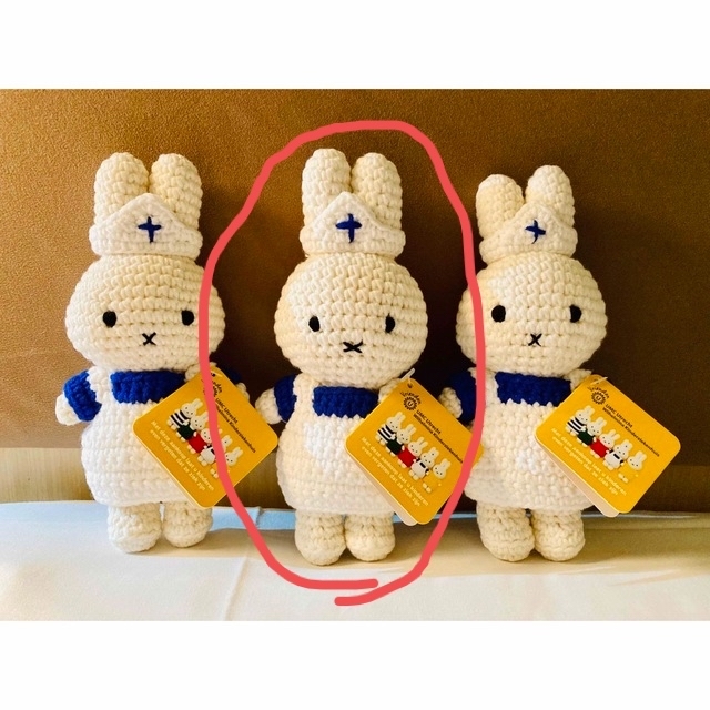 miffy(ミッフィー)のおばり様専用お顔確認付オランダミッフィー看護師ナースあみぐるみ19cm ハンドメイドのぬいぐるみ/人形(あみぐるみ)の商品写真