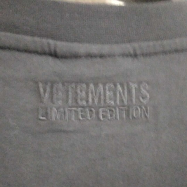 VETEMENTS ヴェトモン ユニコーン Tシャツ M コムドットヤマト着 商品