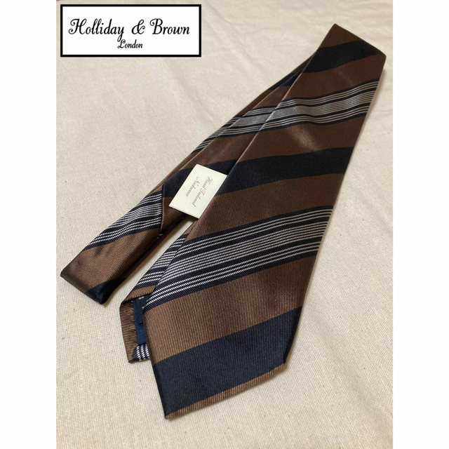半額】 【新品•未使用】Hollidayu0026Brown/ネクタイ/ストライプ