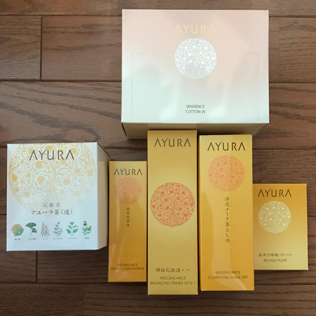 AYURA(アユーラ)の専用アユーラ18000円分 福袋 新品未使用2セット分 コスメ/美容のスキンケア/基礎化粧品(化粧水/ローション)の商品写真