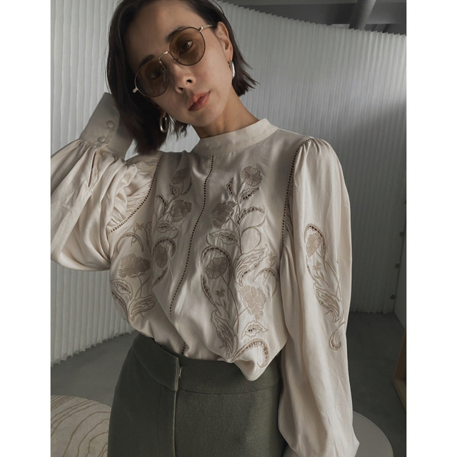 LADY EMBROIDERY PUFF BLOUSE ameri アメリ