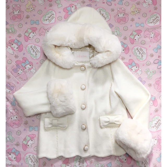 LIZ LISA - ☆美品☆ LIZ LISA フードファー付きリボンショート LIZ LISA - ☆美品☆ LIZ LISA フードファー付きリボンショート
