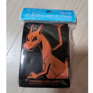 ポケモンカード デッキシールド プレミアムグロス　リザードン(カードサプライ/アクセサリ)