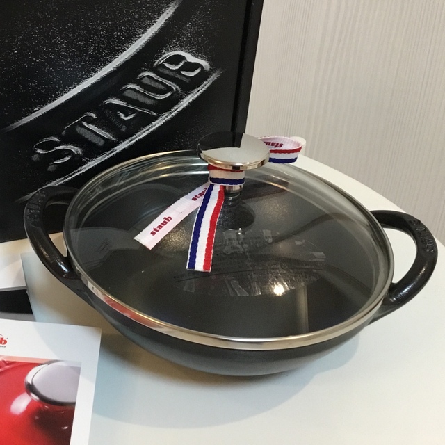 新品未使用 staub ストウブ ベビーウォック 16cm ブラックインテリア/住まい/日用品