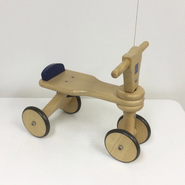 BorneLund(ボーネルンド)のBorneLund ボーネルンド 木製三輪車 乗用玩具 2点セット キッズ/ベビー/マタニティのおもちゃ(知育玩具)の商品写真