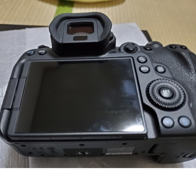 Canon(キヤノン)のeos r6 スマホ/家電/カメラのカメラ(ミラーレス一眼)の商品写真